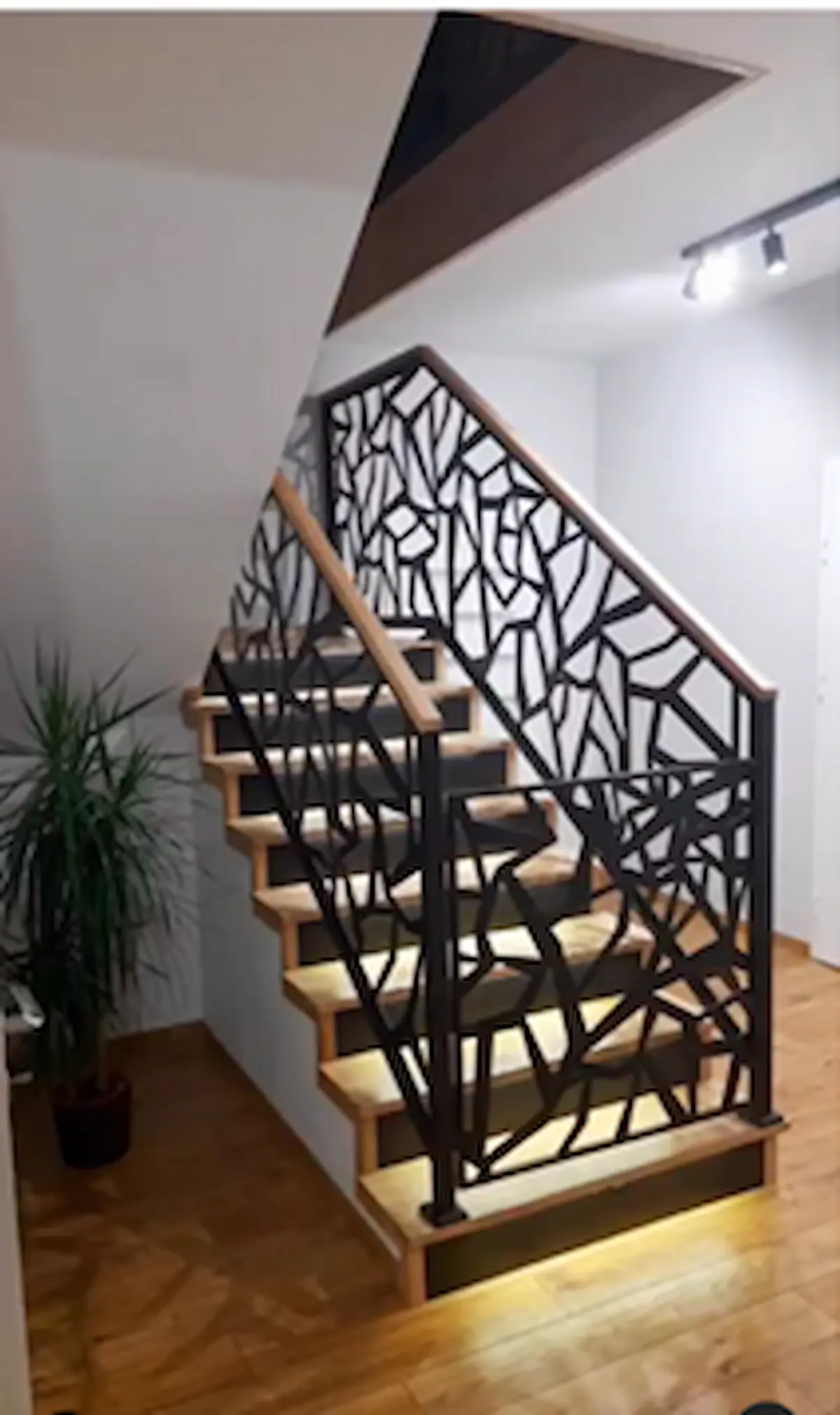 Decorative metal work in Dubai