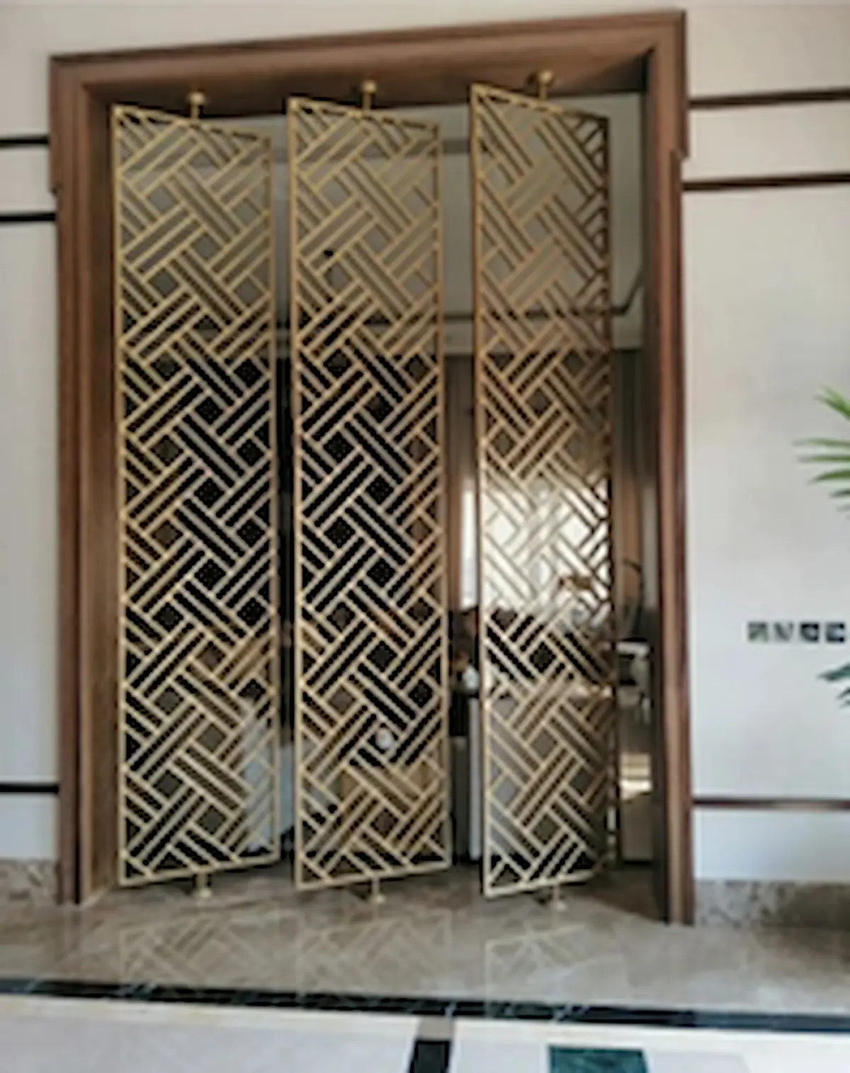 Decorative metal work in Dubai